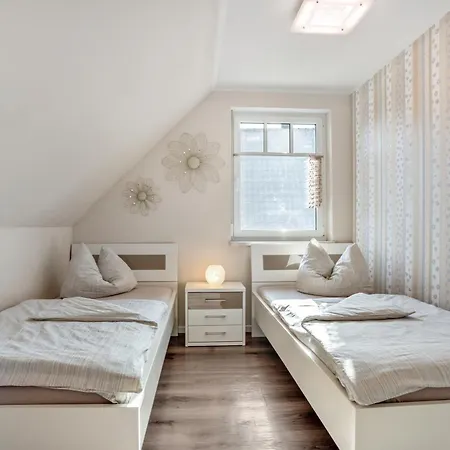 Haus Windflüchter 3b Ferienhaus Ostseeheilbad Zingst