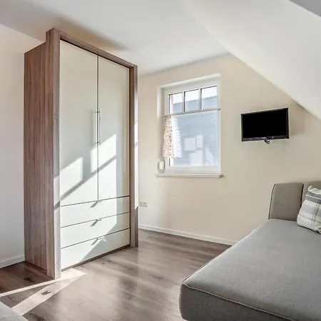 Haus Windflüchter 3b Ferienhaus Ostseeheilbad Zingst